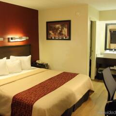Отель Red Roof Inn & Suites Columbus - W. Broad США, Колумбус - отзывы, цены и фото номеров - забронировать отель Red Roof Inn & Suites Columbus - W. Broad онлайн комната для гостей фото 5