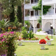 Отель Porfi Beach Hotel Греция, Ситония - 1 отзыв об отеле, цены и фото номеров - забронировать отель Porfi Beach Hotel онлайн детские мероприятия фото 2
