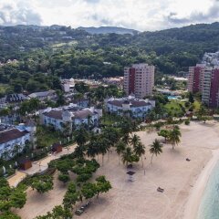 Отель Beach Sands Studio 210E - Turtle Tower Ямайка, Очо-Риос - отзывы, цены и фото номеров - забронировать отель Beach Sands Studio 210E - Turtle Tower онлайн пляж фото 3