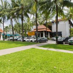 Отель DoubleTree by Hilton Phuket Banthai Resort парковка