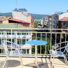 Family Hotel Astra балкон