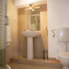 Schiller Apartments in Sibiu, Romania from 84$, photos, reviews - zenhotels.com bathroom photo 2
