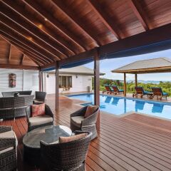 Отель Sea Winds Luxury Villa бассейн
