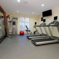 Отель Hilton Garden Inn Columbus Airport США, Колумбус - отзывы, цены и фото номеров - забронировать отель Hilton Garden Inn Columbus Airport онлайн фитнесс-зал