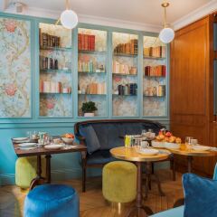 Отель Hôtel de Neuve Le Marais by Happyculture развлечения