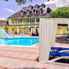 Отель Sea Bird Beach Studio at Sandcastles Resort Ямайка, Очо-Риос - отзывы, цены и фото номеров - забронировать отель Sea Bird Beach Studio at Sandcastles Resort онлайн бассейн