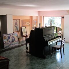 Отель Dili Villa Армения, Дилижан - отзывы, цены и фото номеров - забронировать отель Dili Villa онлайн интерьер отеля фото 3