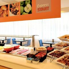 Отель Holiday Inn Express Amsterdam Arena Towers Нидерланды, Амстердам - 2 отзыва об отеле, цены и фото номеров - забронировать отель Holiday Inn Express Amsterdam Arena Towers онлайн питание