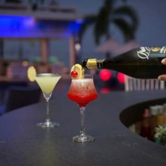 Отель Serenity Resort & Residences Phuket гостиничный бар