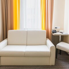 Гостиница Raziotel Kyiv Yamska комната для гостей фото 5