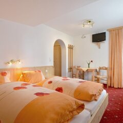 Отель Gästehaus Sillaber-Gertraud Nuck Австрия, Зёлль - отзывы, цены и фото номеров - забронировать отель Gästehaus Sillaber-Gertraud Nuck онлайн комната для гостей фото 2