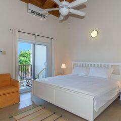 Отель Nianna Coral Bay Deluxe Townhouse комната для гостей
