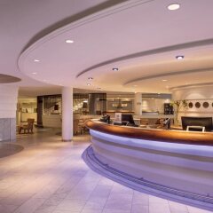 Отель Hilton Stockholm Slussen Швеция, Стокгольм - 9 отзывов об отеле, цены и фото номеров - забронировать отель Hilton Stockholm Slussen онлайн интерьер отеля фото 2