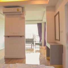 Отель S.E.T Thanmongkol Residence в номере фото 2