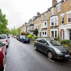 Отель Hampstead Heath Family Home парковка
