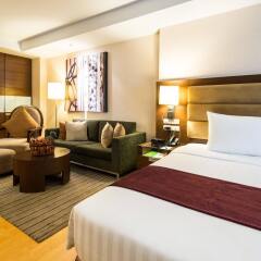 Отель Legacy Suites Sukhumvit by Compass Hospitality Таиланд, Бангкок - 2 отзыва об отеле, цены и фото номеров - забронировать отель Legacy Suites Sukhumvit by Compass Hospitality онлайн комната для гостей фото 5
