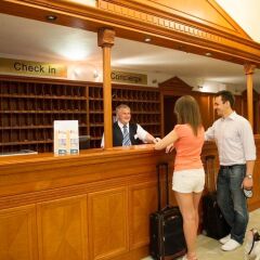 Отель Grand Hotel Aranybika Венгрия, Дебрецен - 8 отзывов об отеле, цены и фото номеров - забронировать отель Grand Hotel Aranybika онлайн интерьер отеля фото 2