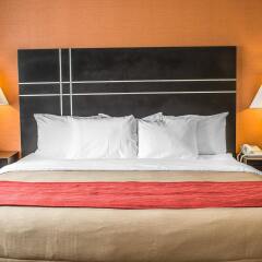 Отель Comfort Inn North Conference Center комната для гостей фото 4
