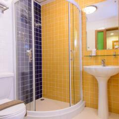 Отель Golden House Бангкок ванная