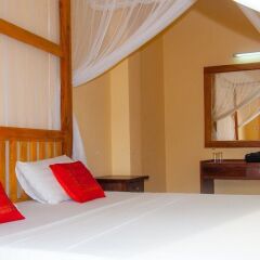 Отель Marine Tourist Beach Guest House Negombo Beach комната для гостей фото 4