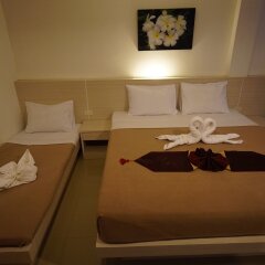 Phuthara Hostel комната для гостей фото 5