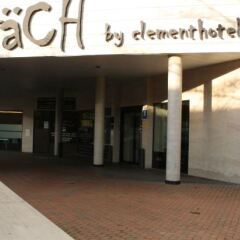 Hotel Tach Madrid Airport парковка