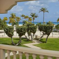 Отель Bucuti & Tara Beach Resort - Adults Only балкон