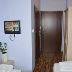 Отель Akira Bed & Breakfast Польша, Вроцлав - отзывы, цены и фото номеров - забронировать отель Akira Bed & Breakfast онлайн комната для гостей фото 5