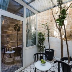 Two Pillows Boutique Hostel фото 9