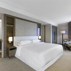 Sheraton Seoul D Cube City Hotel комната для гостей фото 2