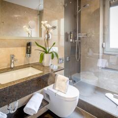 Отель TIPTOP Hotel Burgschmiet Garni Германия, Нюрнберг - отзывы, цены и фото номеров - забронировать отель TIPTOP Hotel Burgschmiet Garni онлайн ванная