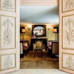 Отель Hôtel Chateaubriand Champs Elysées Париж удобства в номере фото 2
