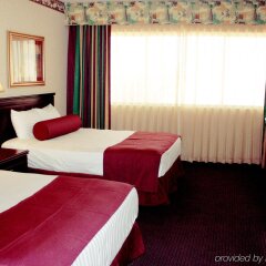 Отель Four Queens Hotel and Casino США, Лас-Вегас - отзывы, цены и фото номеров - забронировать отель Four Queens Hotel and Casino онлайн комната для гостей фото 2