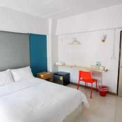 Отель Living Naraa Place Бангкок