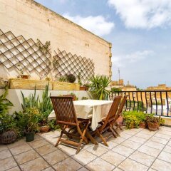 Отель Harbour View Host Family Bed and Breakfast балкон