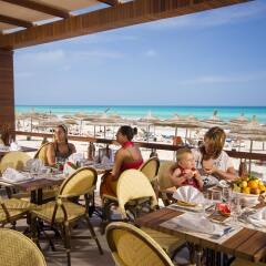 Отель Djerba Plaza Hotel Тунис, Мидун - отзывы, цены и фото номеров - забронировать отель Djerba Plaza Hotel онлайн питание