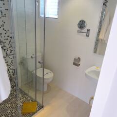 Отель Apartamentos Habitat ванная