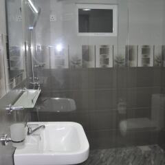 Отель Shaa Lodge ванная