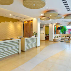 Отель The Ashlee Plaza Patong Hotel & Spa Таиланд, Карон-Бич - 1 отзыв об отеле, цены и фото номеров - забронировать отель The Ashlee Plaza Patong Hotel & Spa онлайн интерьер отеля