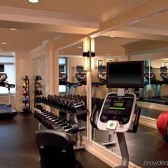 Отель Ritz-Carlton New York Central Park США, Нью-Йорк - отзывы, цены и фото номеров - забронировать отель Ritz-Carlton New York Central Park онлайн фитнесс-зал