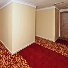 The Queen Hotel интерьер отеля