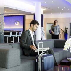 Отель Novotel München Messe Германия, Мюнхен - 4 отзыва об отеле, цены и фото номеров - забронировать отель Novotel München Messe онлайн интерьер отеля фото 2