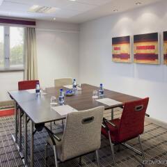 Отель Holiday Inn Express London - Dartford