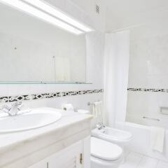 Отель Jardim do Vau Португалия, Портимао - отзывы, цены и фото номеров - забронировать отель Jardim do Vau онлайн ванная