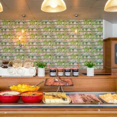 Отель ibis Paris 17 Clichy-Batignolles - formerly Berthier Франция, Париж - 10 отзывов об отеле, цены и фото номеров - забронировать отель ibis Paris 17 Clichy-Batignolles - formerly Berthier онлайн фото 9