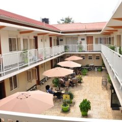 Отель Sandton Hotel Kasese Уганда, Национальные парки западной Уганды - отзывы, цены и фото номеров - забронировать отель Sandton Hotel Kasese онлайн балкон