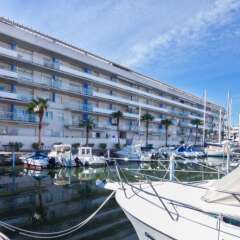 Отель Vista Roses Mar - Apartamento con Piscina Испания, Курорт Росес - отзывы, цены и фото номеров - забронировать отель Vista Roses Mar - Apartamento con Piscina онлайн пляж
