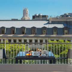 Отель NH Collection Madrid Suecia балкон