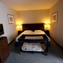 Savigny Hotel Frankfurt City сейф в номере