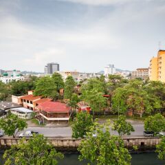 Отель Recenta Express Phuket Town балкон